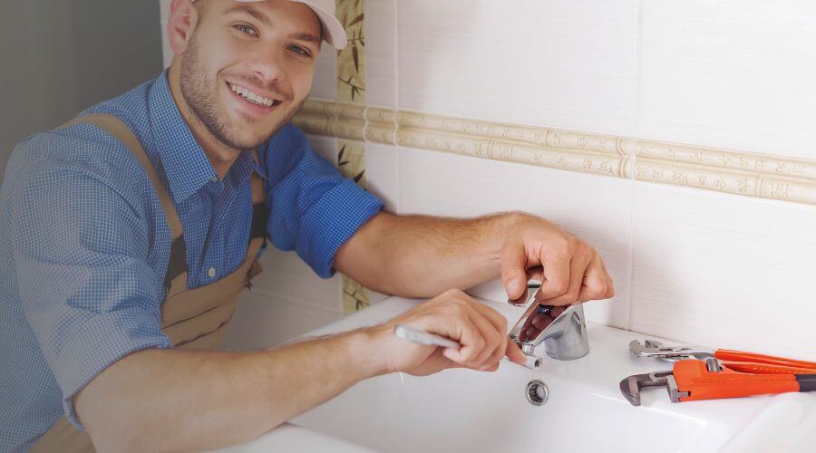 Handle or spout repair in Valdez, NM